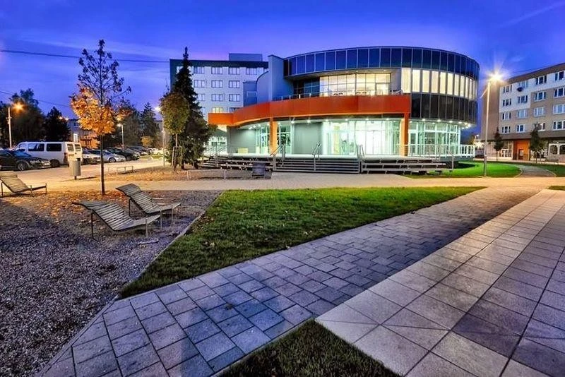 Hotel Luna, Žiar nad Hronom